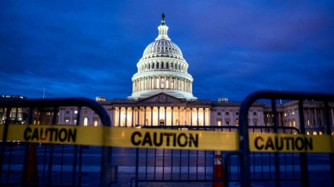 capitol-government-shutdown-epa-jef-181226_hpMain_16x9_1600